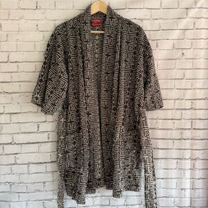 Brown and White Geometric Patterned Kimono Robe